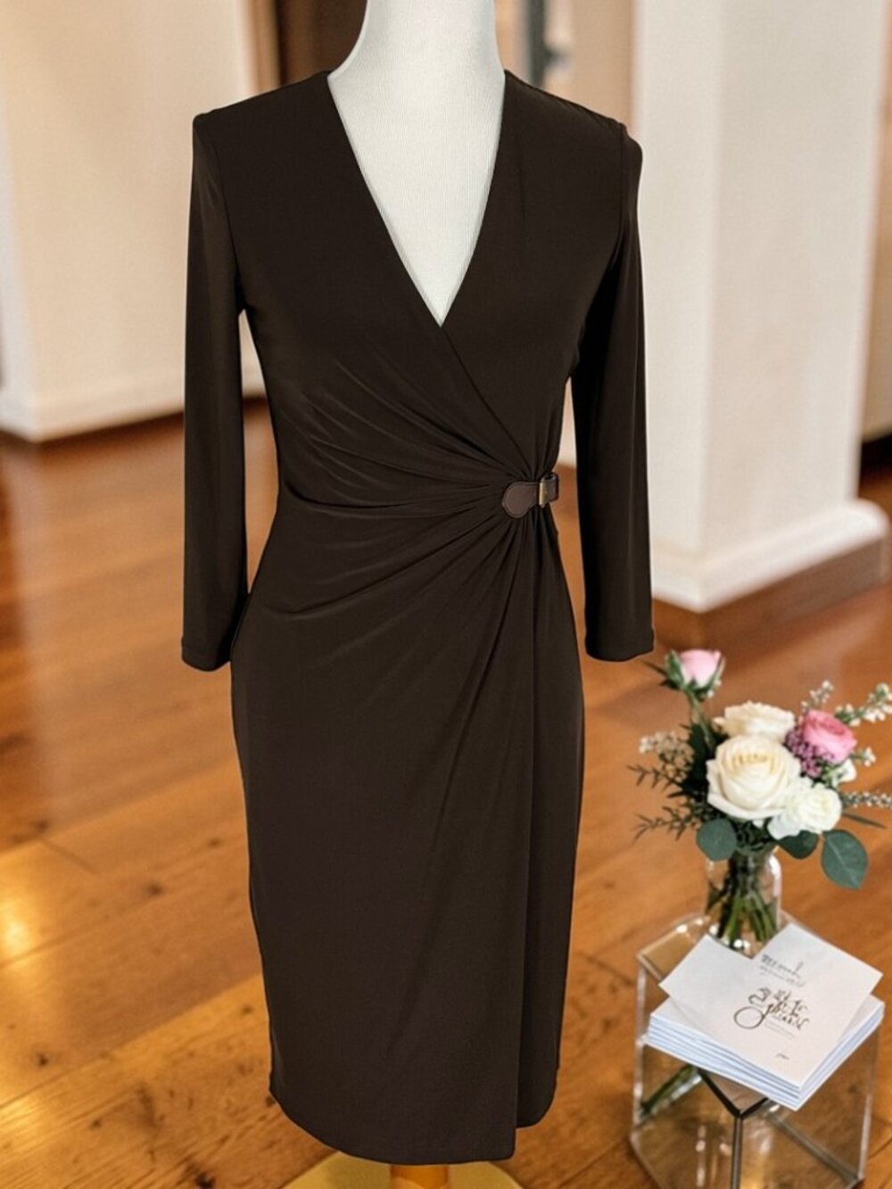 Lauren Ralph Lauren sz 2 Stretch Knit Buckle Trim Side slit Midi Dress Brown